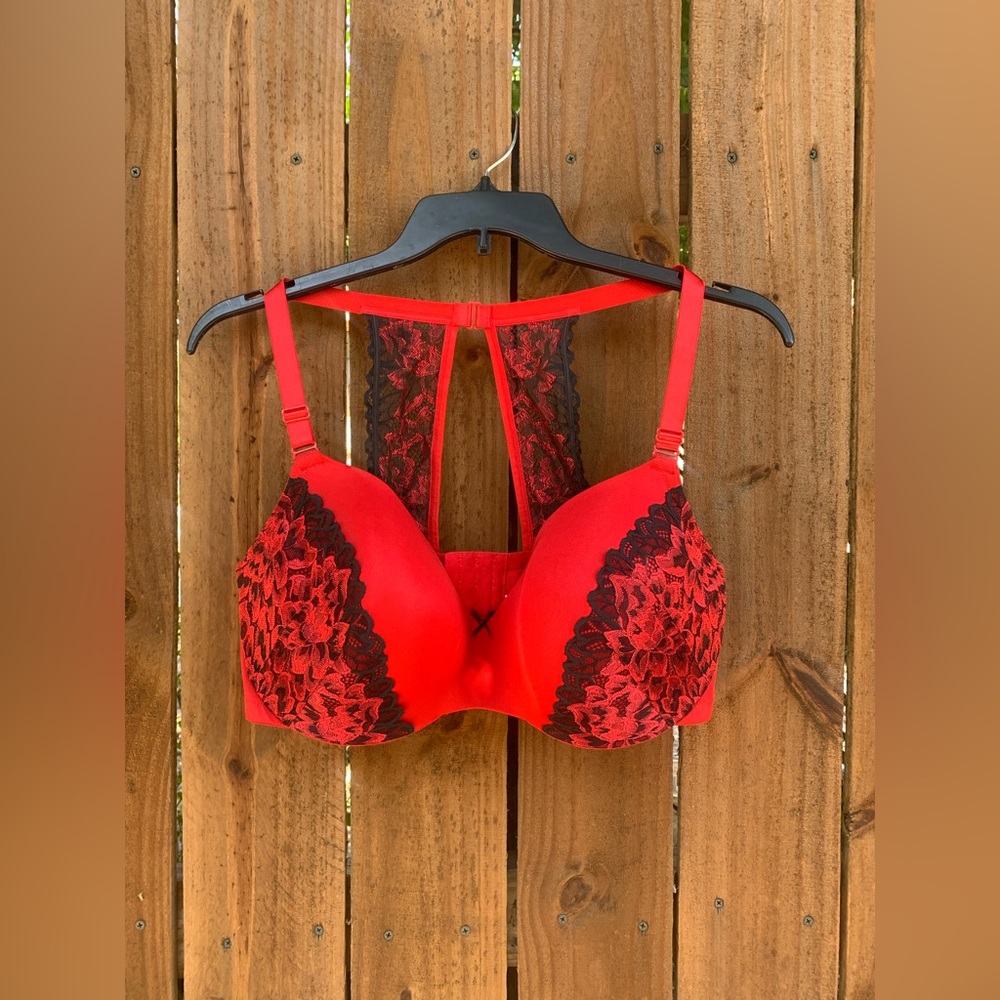Cacique Red/Black lace embellished bra size 40F